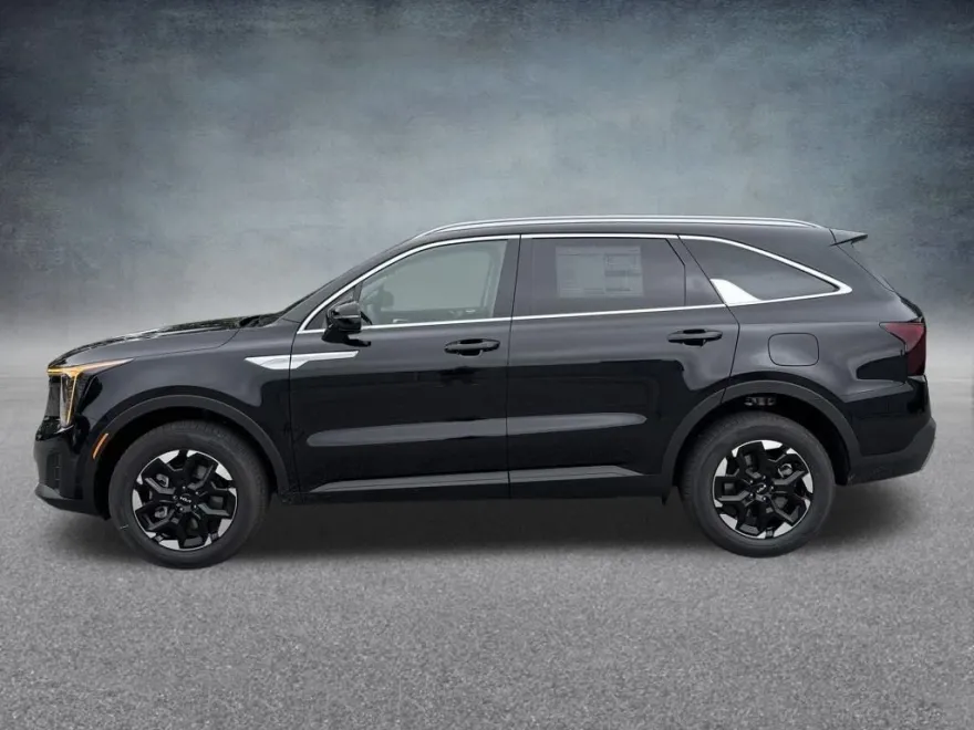 2026 Kia Sorento S photo 1
