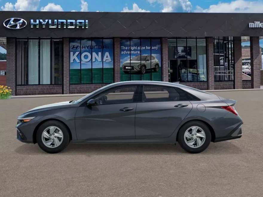 2025 Hyundai Elantra SE photo 1