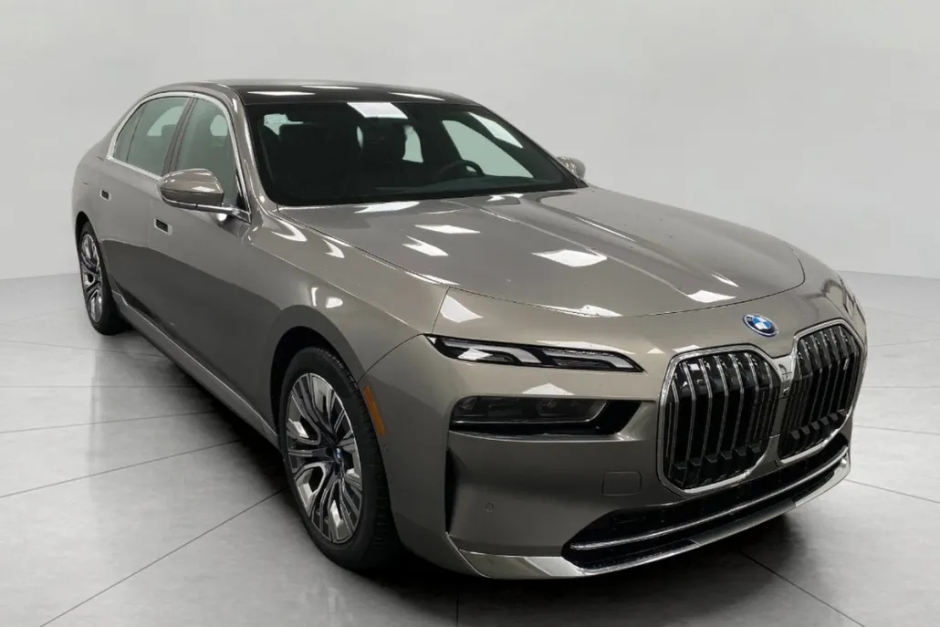 2024 Bmw i7 xDrive60 photo 1