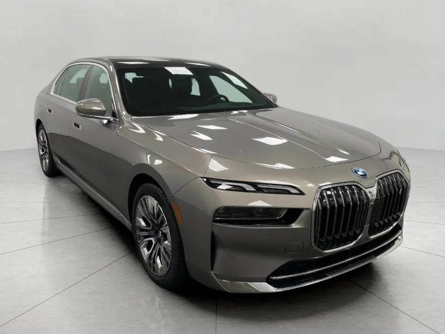 2024 Bmw i7 xDrive60 photo 1