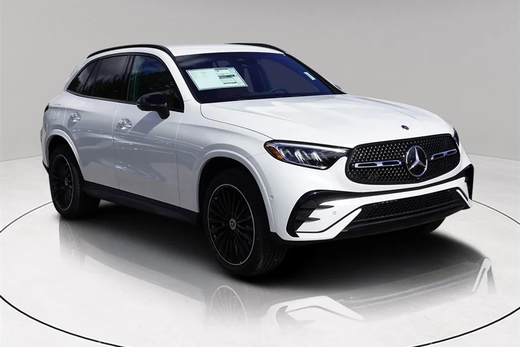 2025 Mercedes Benz GLC 300 4MATIC photo 1