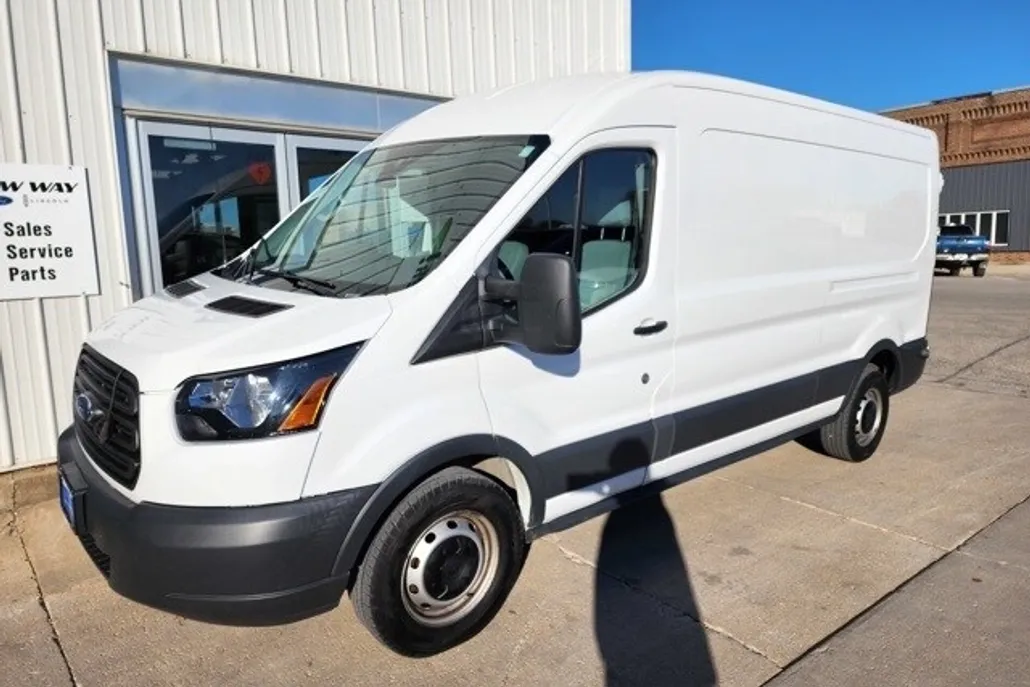 2015 Ford Transit photo 1