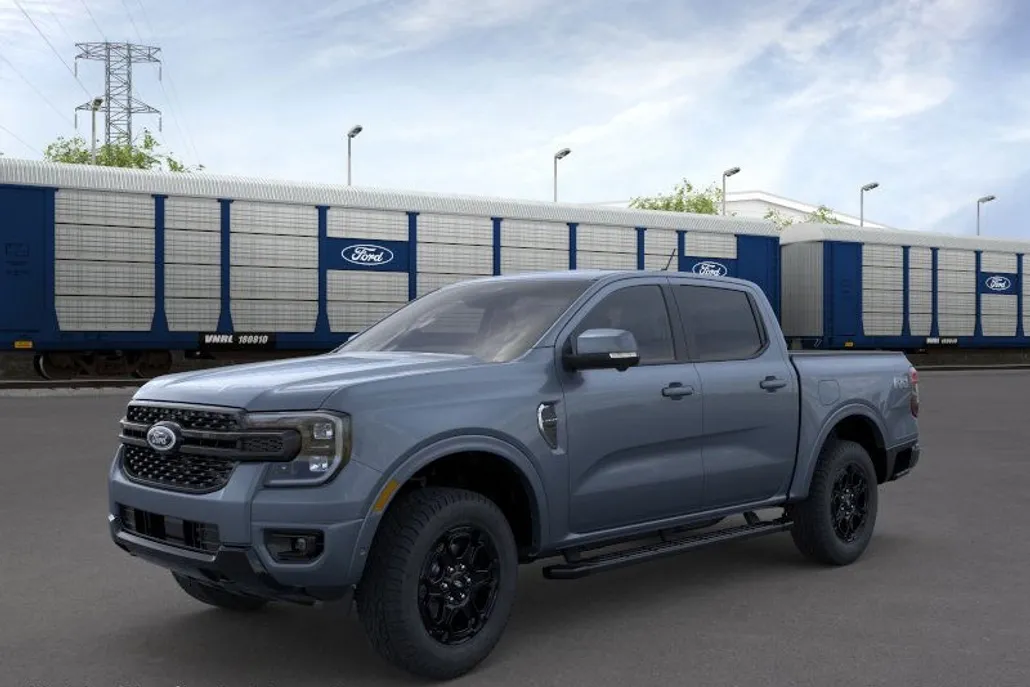 2025 Ford Ranger Lariat photo 1