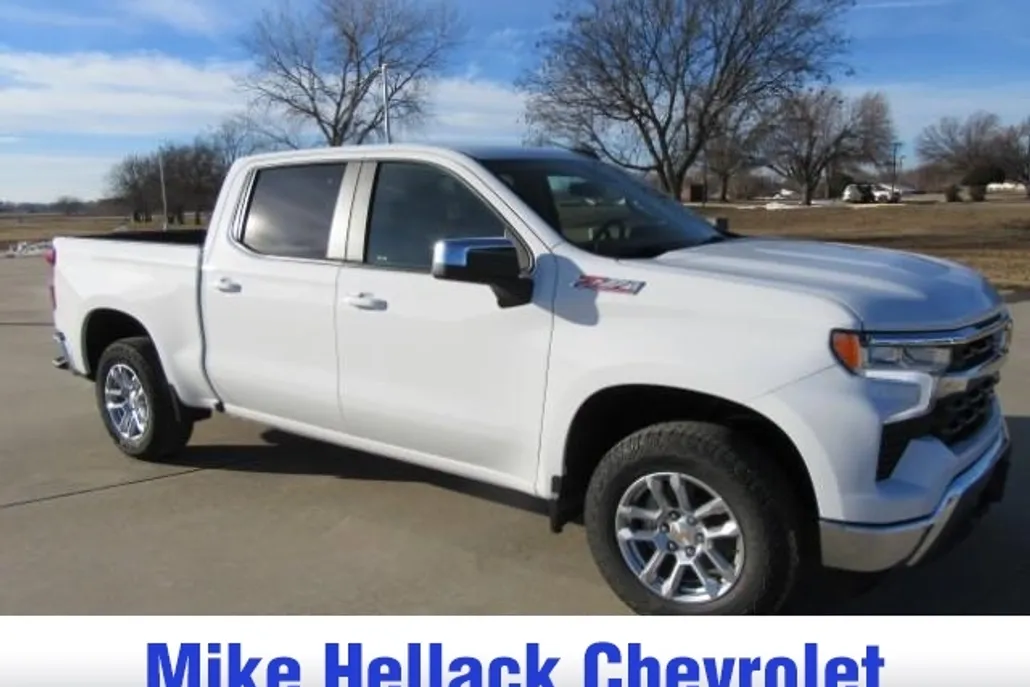 2025 Chevrolet Silverado 1500 LT photo 1