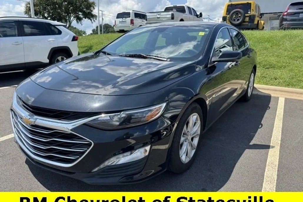 2024 Chevrolet Malibu 1LT photo 1