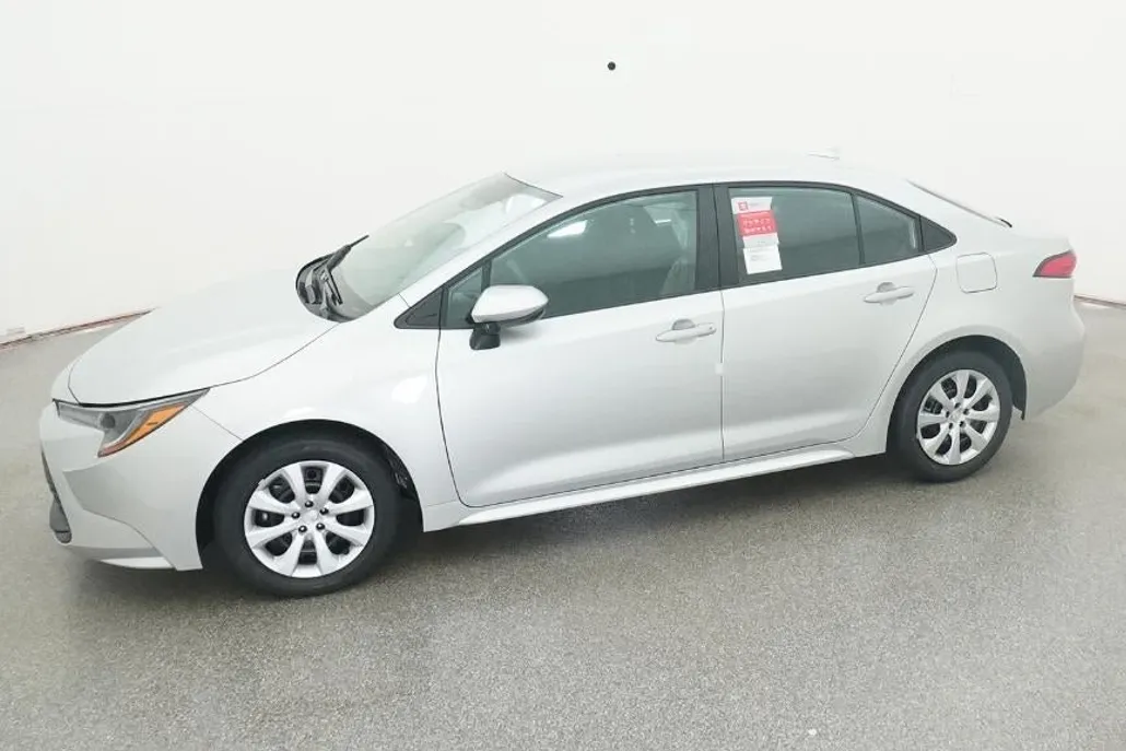 2026 Toyota Corolla LE photo 1