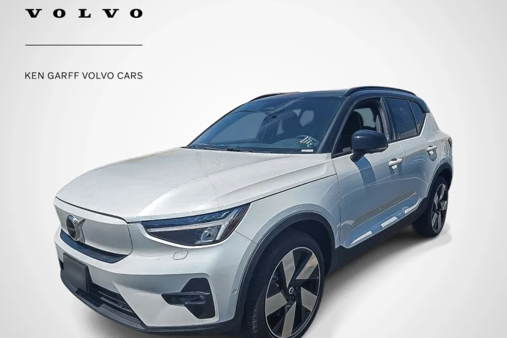 2023 Volvo XC40 Recharge Ultimate photo 1