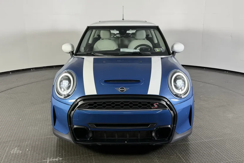 2023 Mini Cooper Hardtop S photo 1
