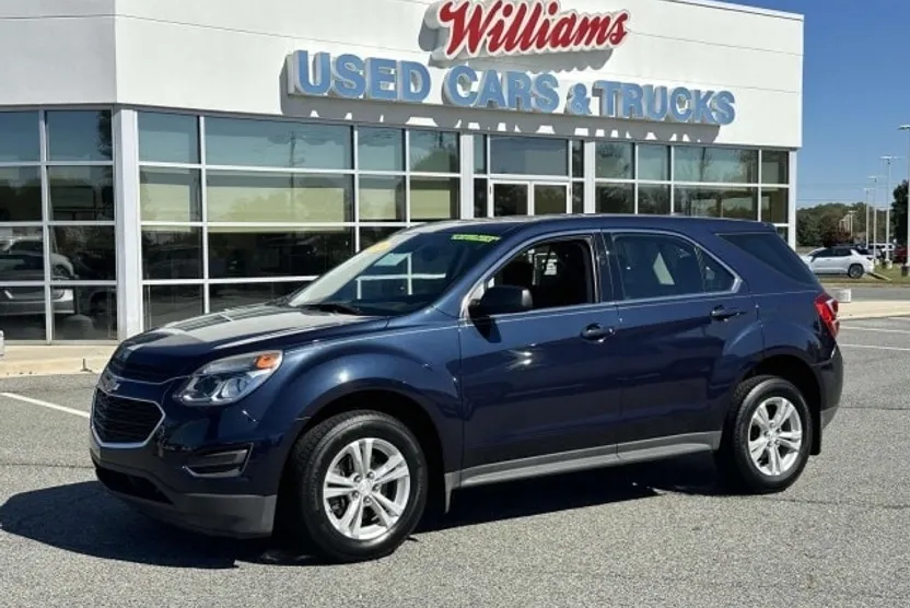 2016 Chevrolet Equinox L photo 1