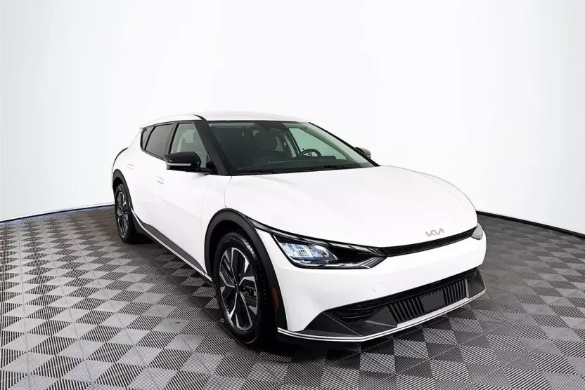2022 Kia EV6 Light photo 1