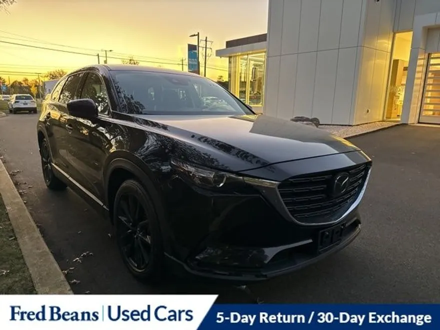 2023 Mazda CX-9 Touring photo 1