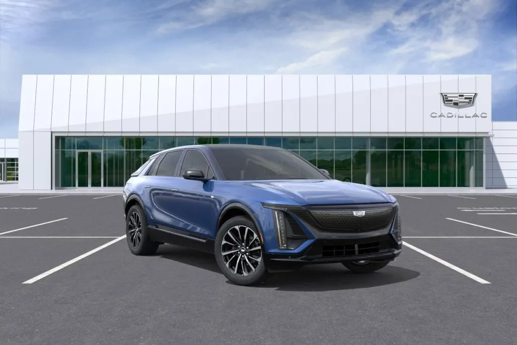 2025 Cadillac Lyriq Sport photo 1