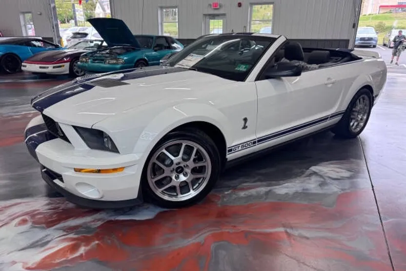 2008 Ford Mustang Shelby GT500 photo 1