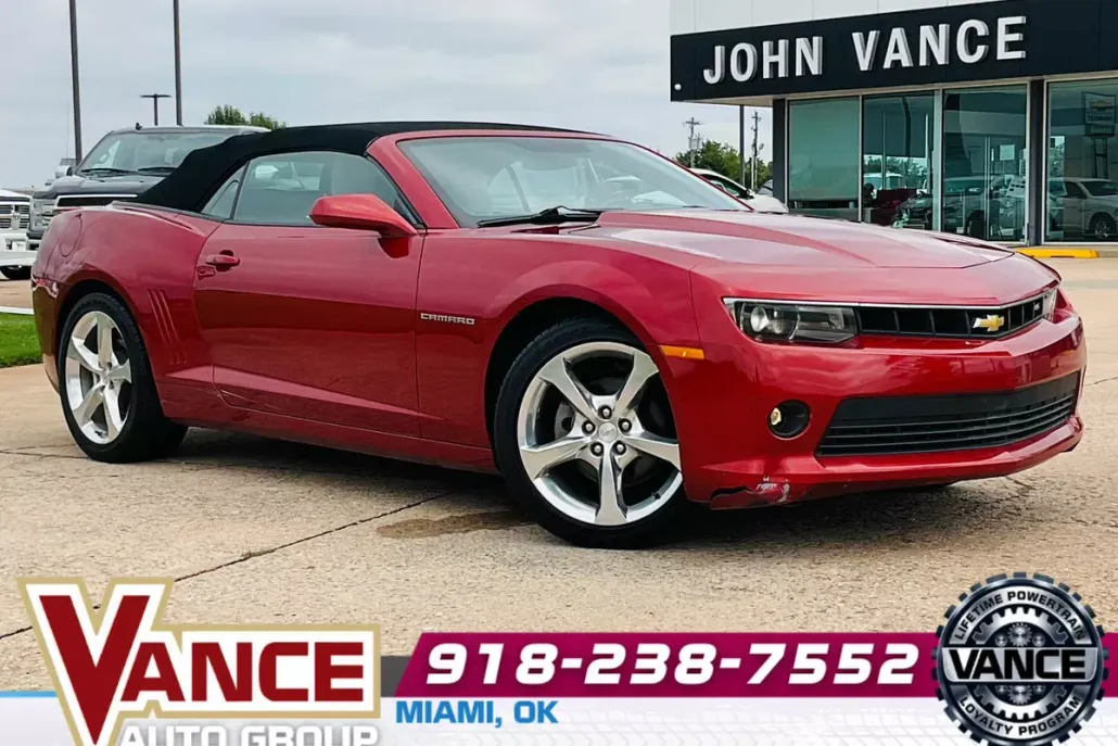 2015 Chevrolet Camaro 2LT photo 1