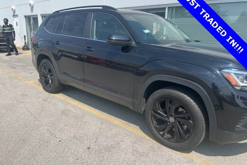 2023 Volkswagen Atlas V6 SE Technology photo 1