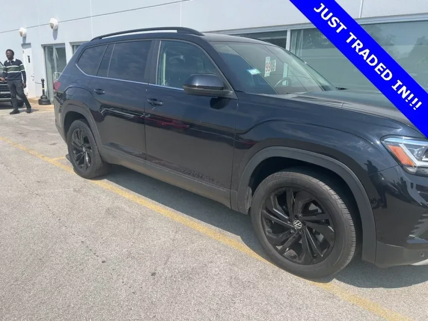 2023 Volkswagen Atlas V6 SE Technology photo 1