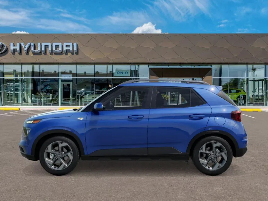 2025 Hyundai Venue SEL photo 1