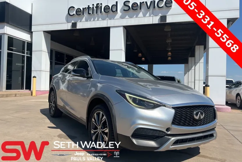 2019 Infiniti QX30 Luxe photo 1