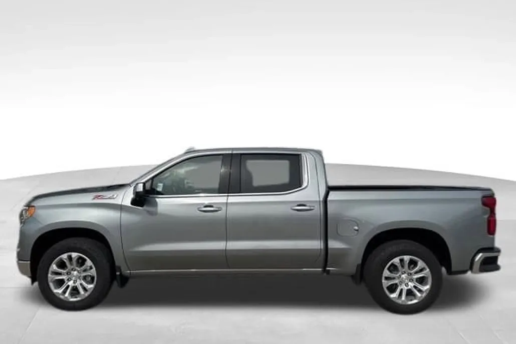 2023 Chevrolet Silverado 1500 LTZ photo 1