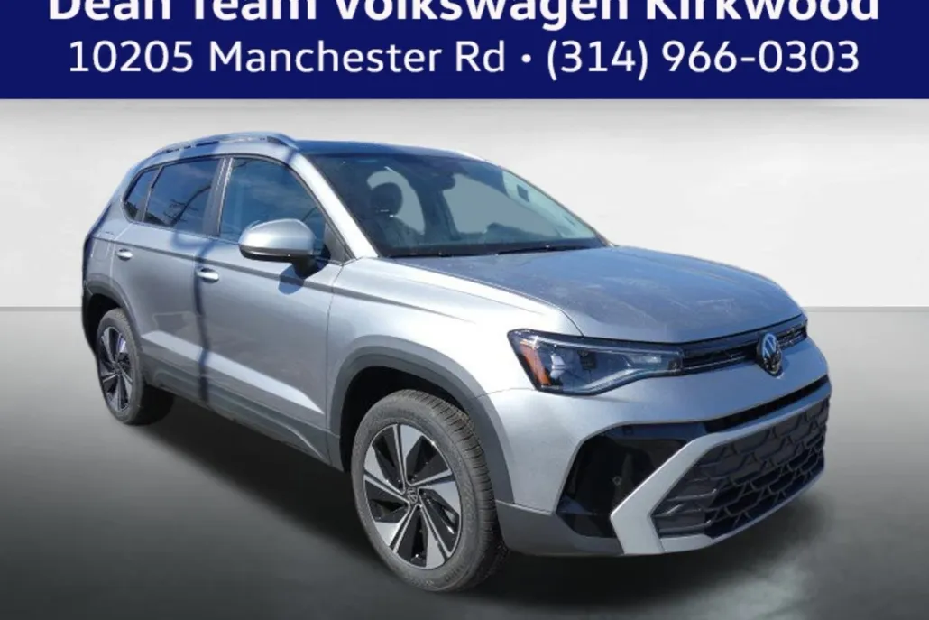 2025 Volkswagen Taos SE photo 1