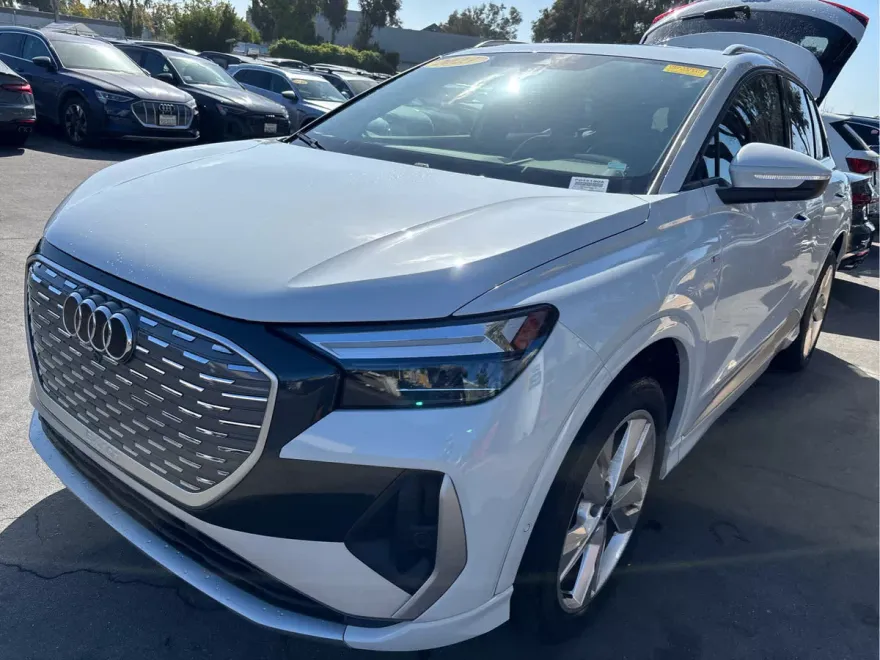 2023 Audi Q4 E-tron Premium Plus 50 photo 1