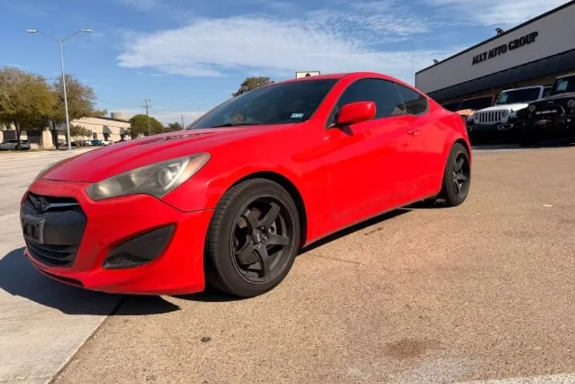 2013 Hyundai Genesis Coupe 2.0T photo 1
