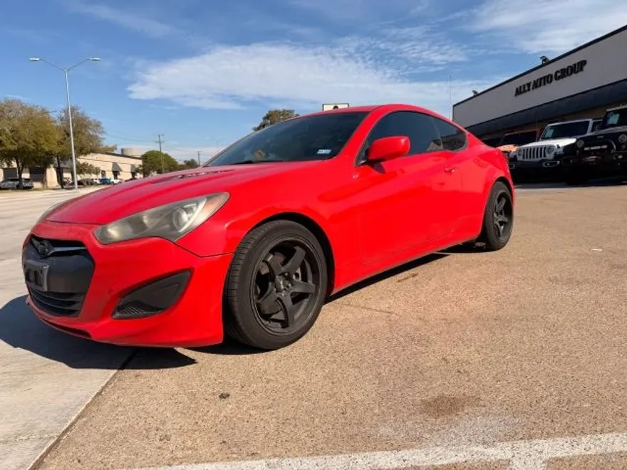 2013 Hyundai Genesis Coupe 2.0T photo 1