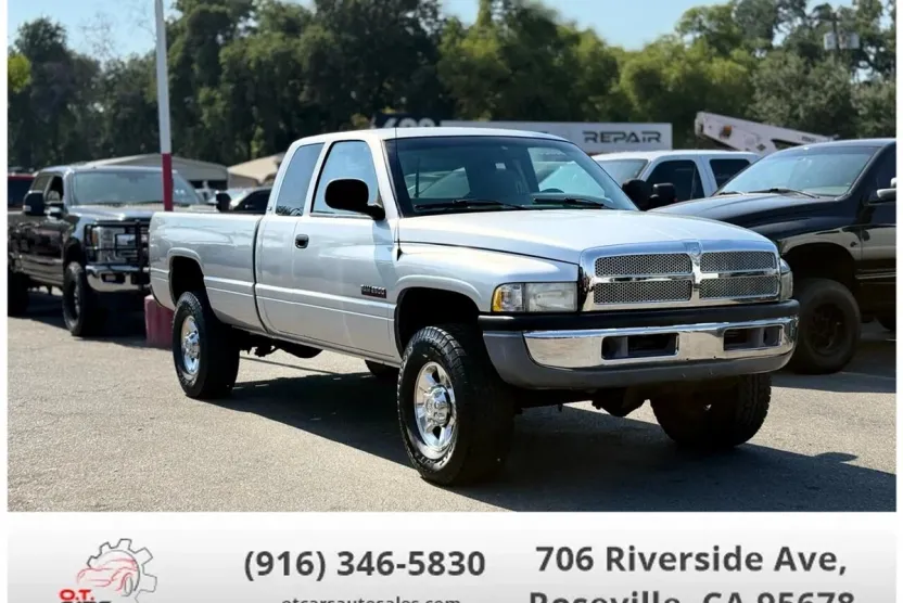 1999 Dodge Ram SLT photo 1