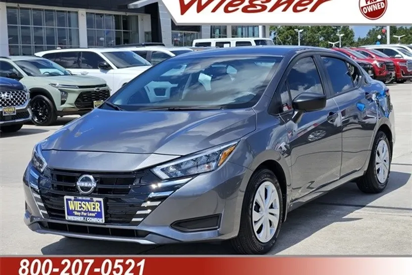 2025 Nissan Versa 1.6 S photo 1