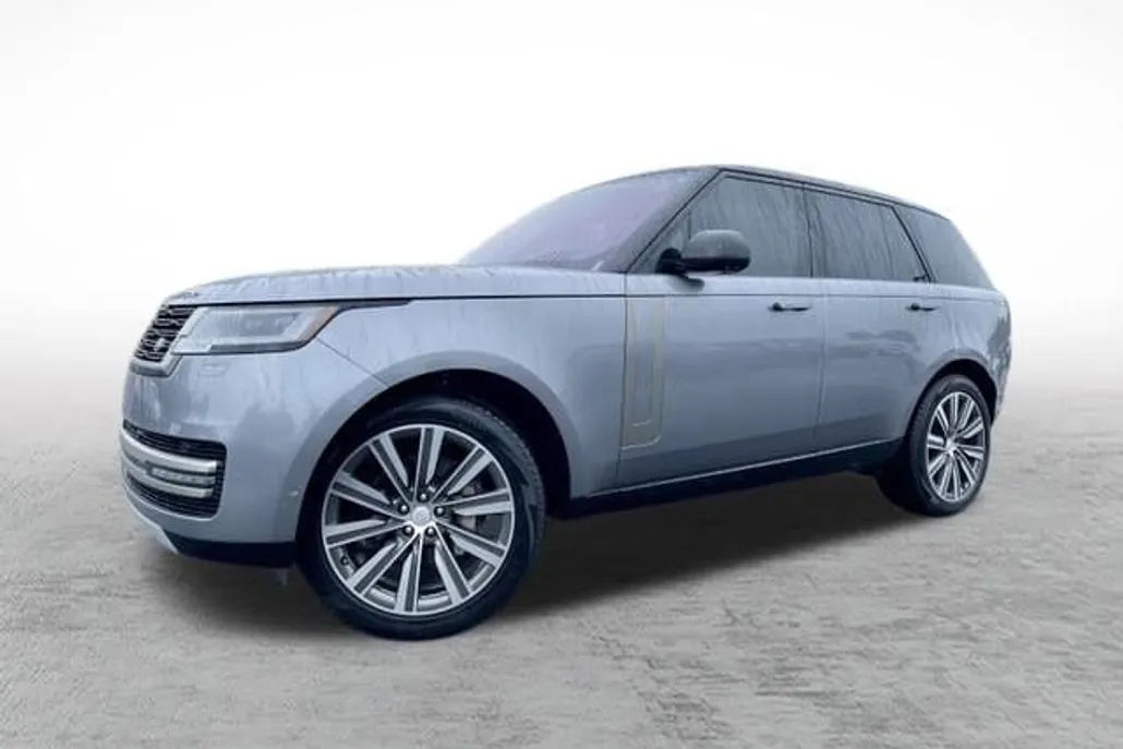 2023 Land Rover Range Rover SE photo 1