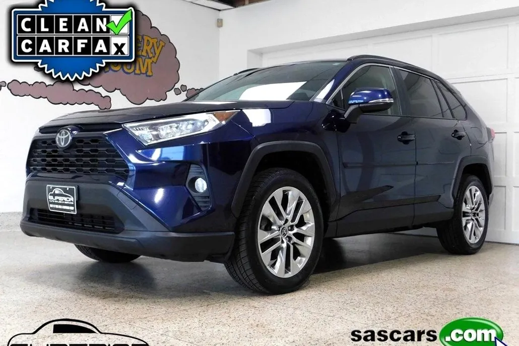 2019 Toyota RAV4 XLE Premium photo 1