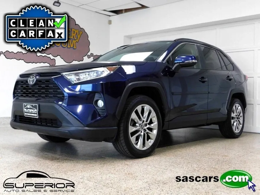 2019 Toyota RAV4 XLE Premium photo 1