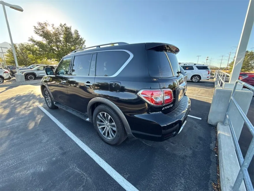 2020 Nissan Armada SL photo 1