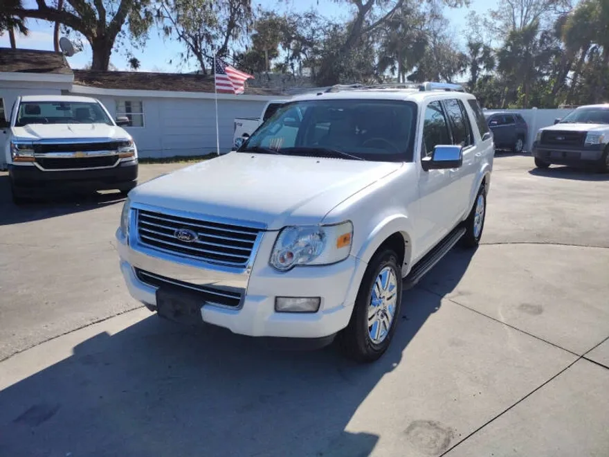 2010 Ford Explorer Limited photo 1