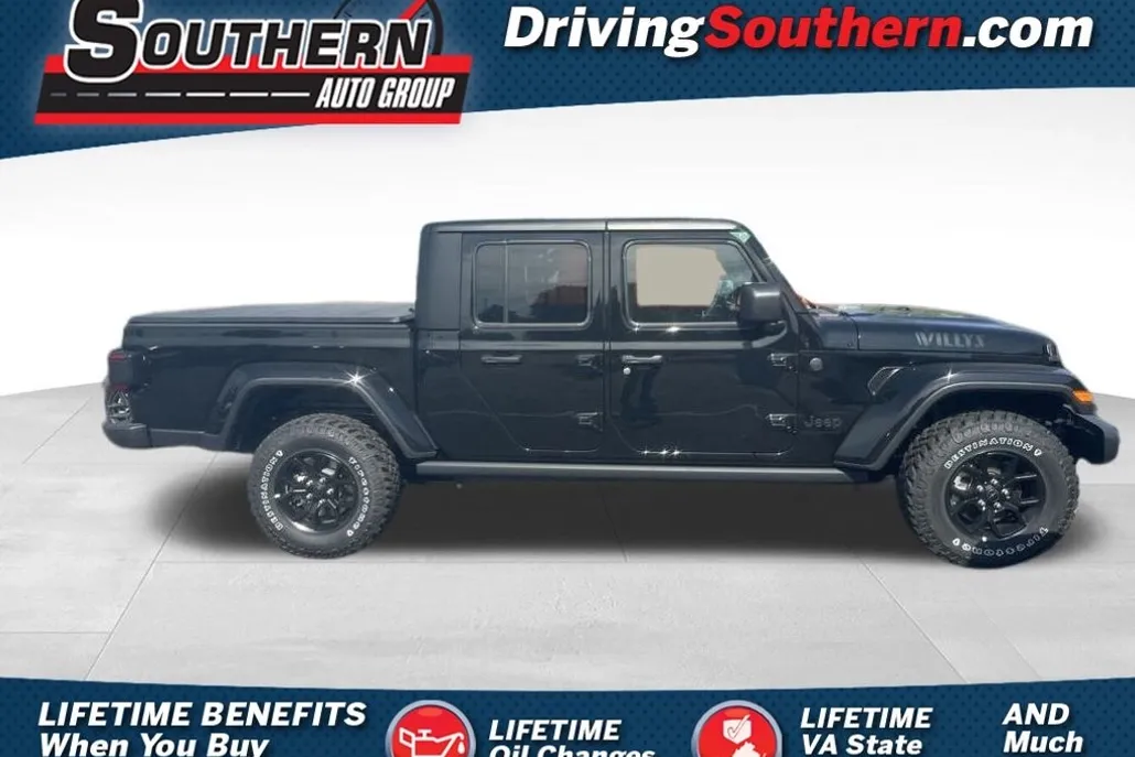 2025 Jeep Gladiator Willys photo 1