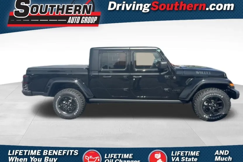 2025 Jeep Gladiator Willys photo 1