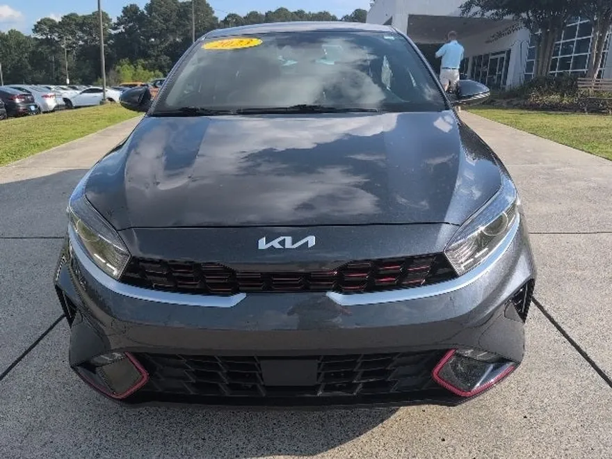 2023 Kia Forte GT-Line photo 1