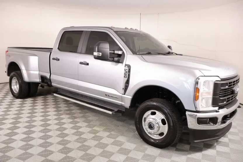 2024 Ford F-350 photo 1