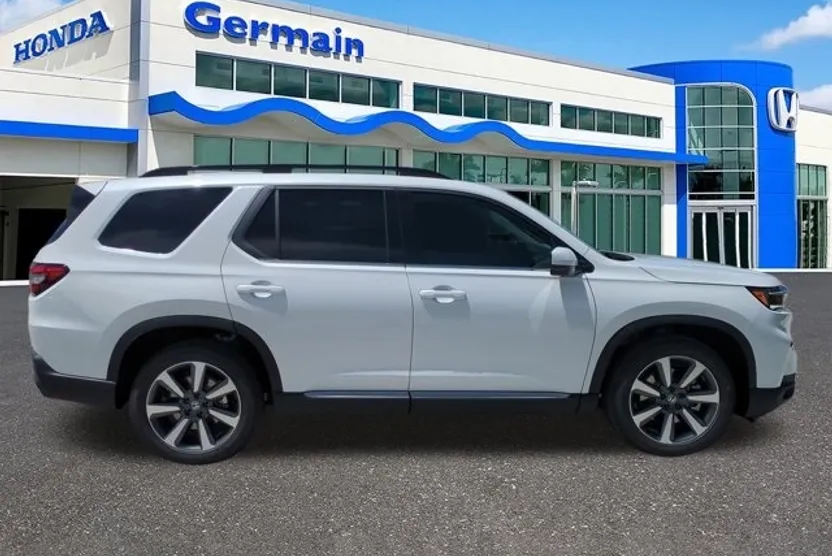 2025 Honda Pilot Elite photo 1