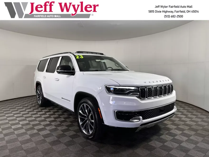 2023 Jeep Wagoneer L Series III photo 1