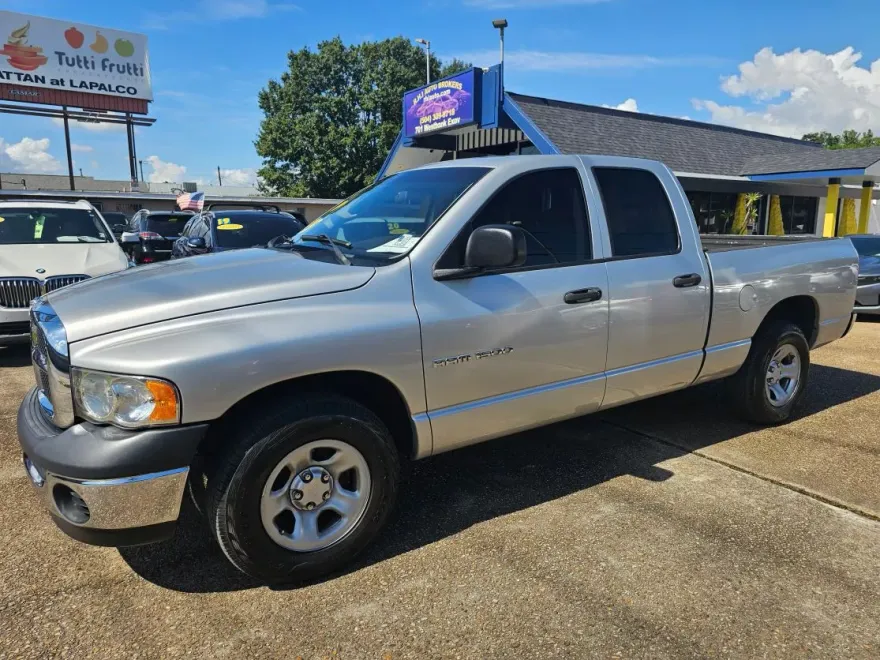 2003 Dodge Ram SLT photo 1
