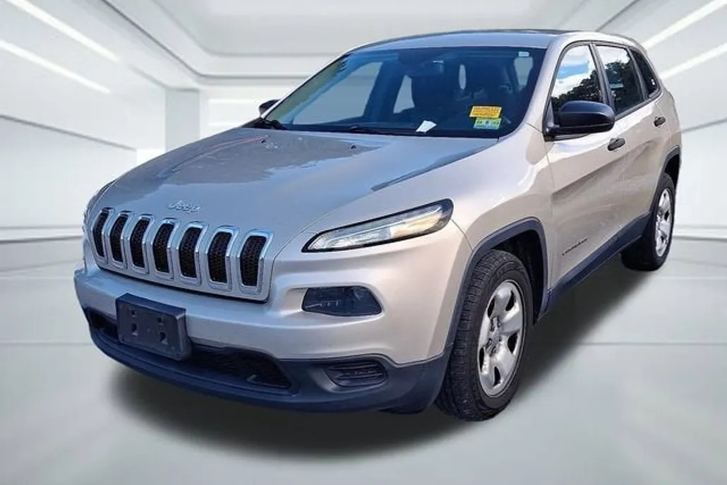 2015 Jeep Cherokee Sport photo 1