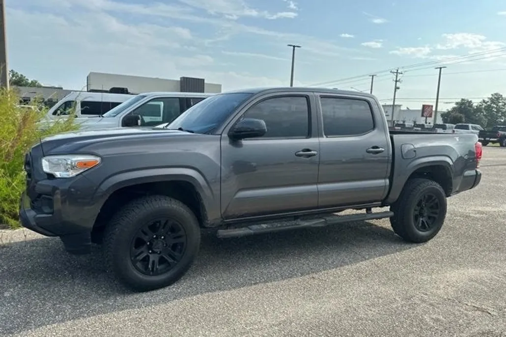 2018 Toyota Tacoma SR photo 1