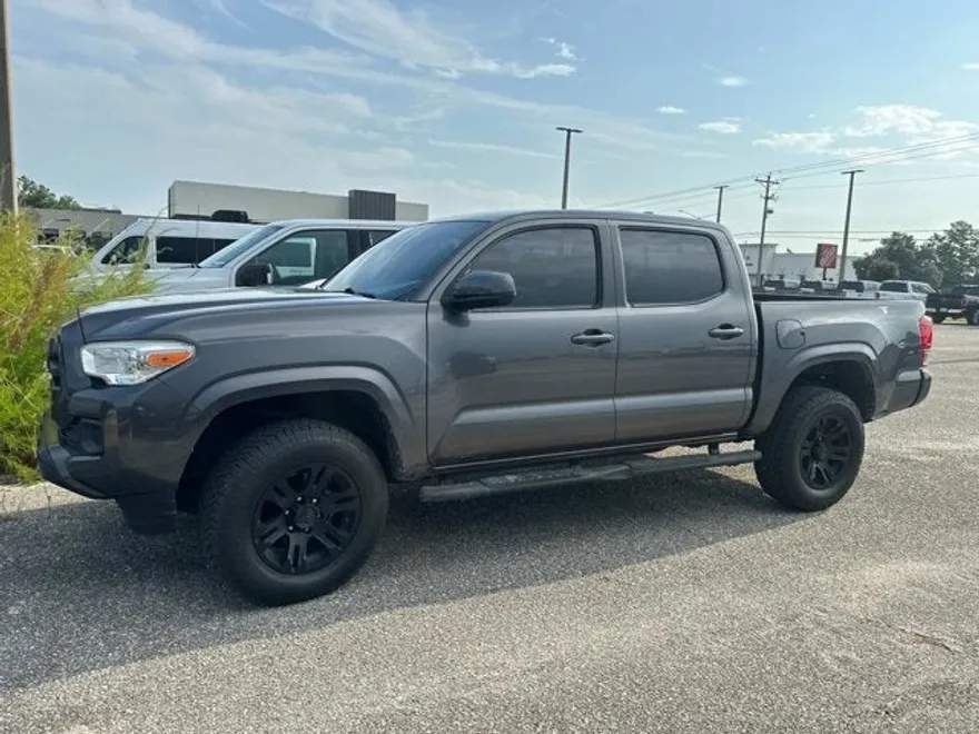 2018 Toyota Tacoma SR photo 1