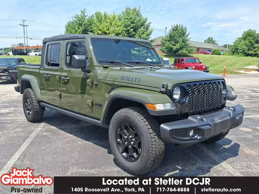 2021 Jeep Gladiator Willys photo 1