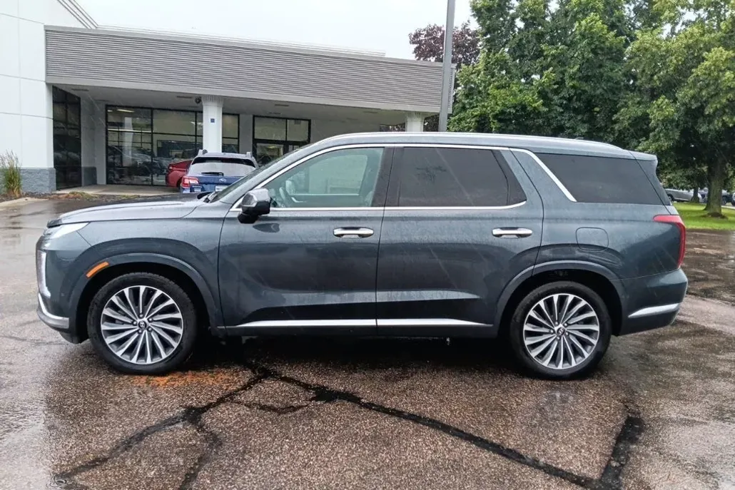 2024 Hyundai Palisade Calligraphy photo 1