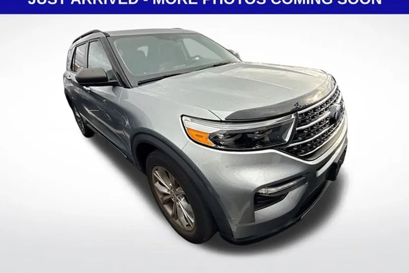 2020 Ford Explorer XLT photo 1