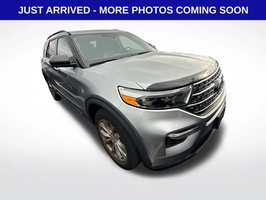 2020 Ford Explorer XLT photo 1