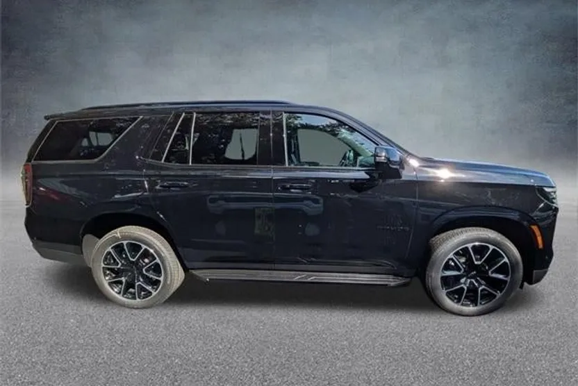 2025 Chevrolet Tahoe RST photo 1