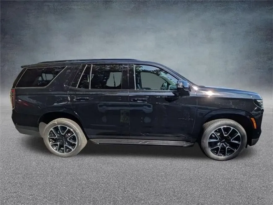 2025 Chevrolet Tahoe RST photo 1